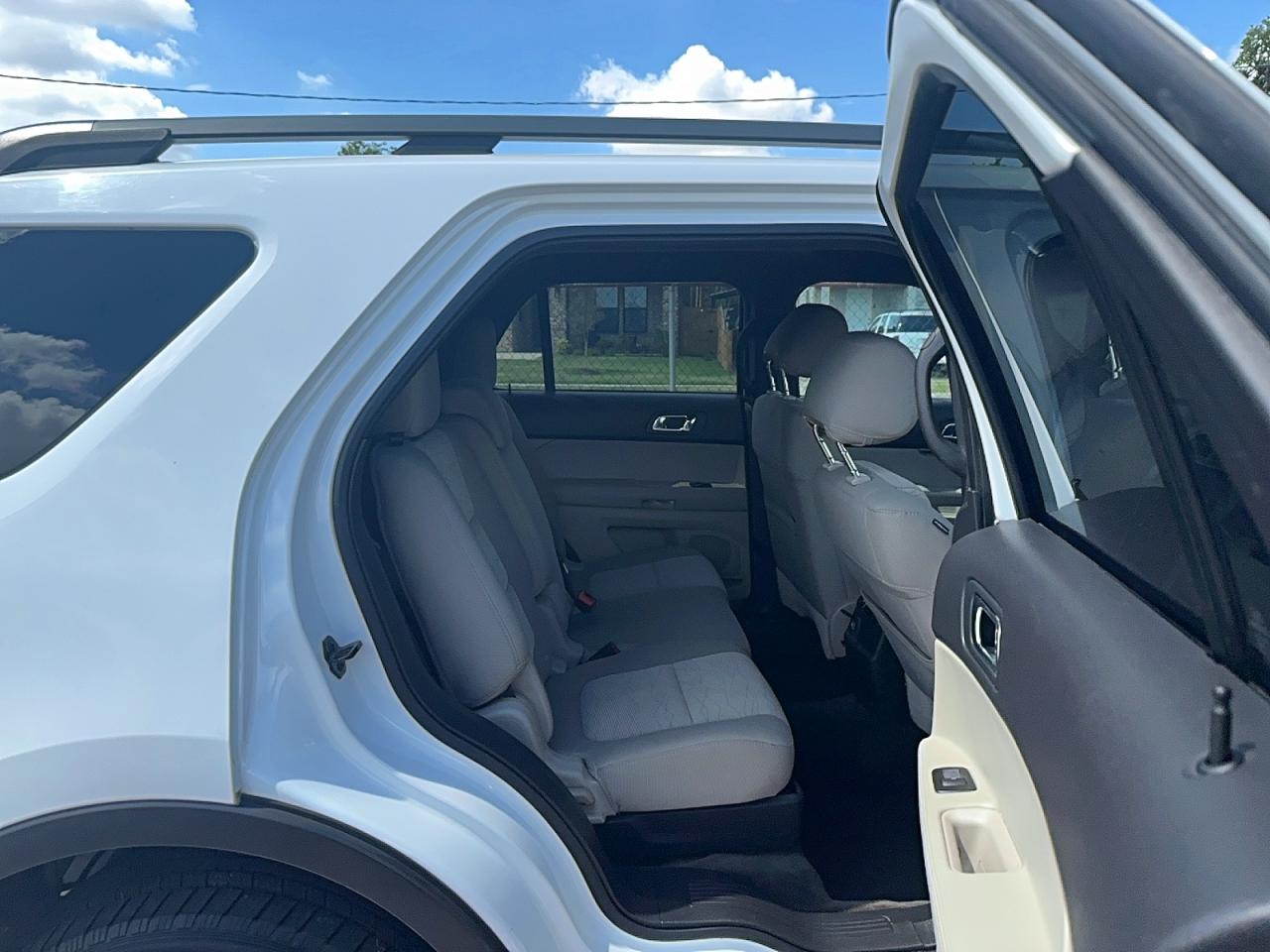 2015 Ford Explorer Белый vin: 1FM5K8B80FGA41743