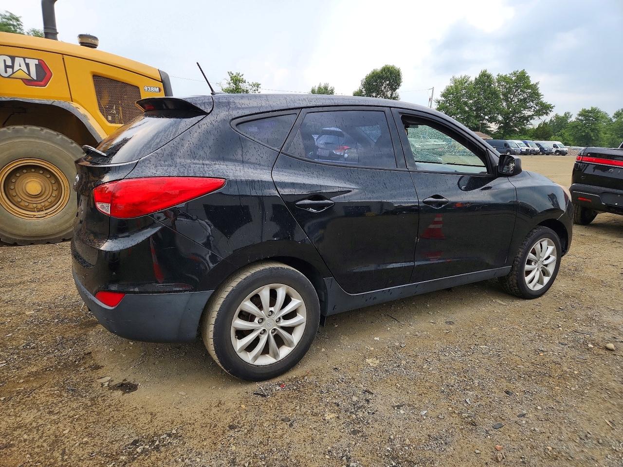 2011 Hyundai Tucson Gl Золотой vin: KM8JT3AB5BU294628