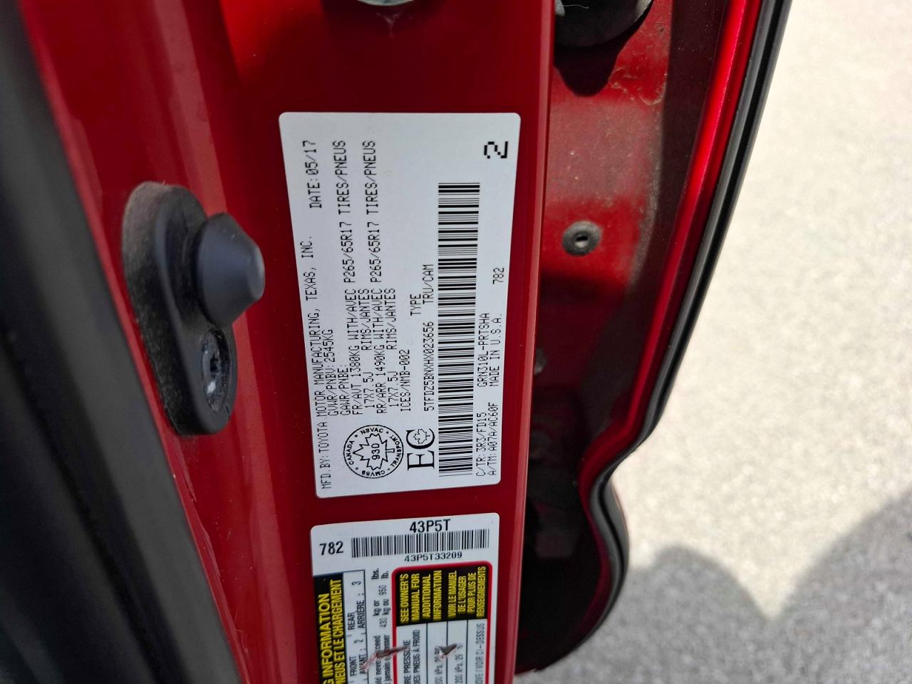 2017 Toyota Tacoma Sr5 V6 Red vin: 5TFDZ5BNXHX023656