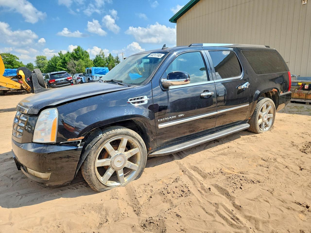 2010 Cadillac Escalade Esv Luxury Black vin: 1GYUKHEF1AR239619