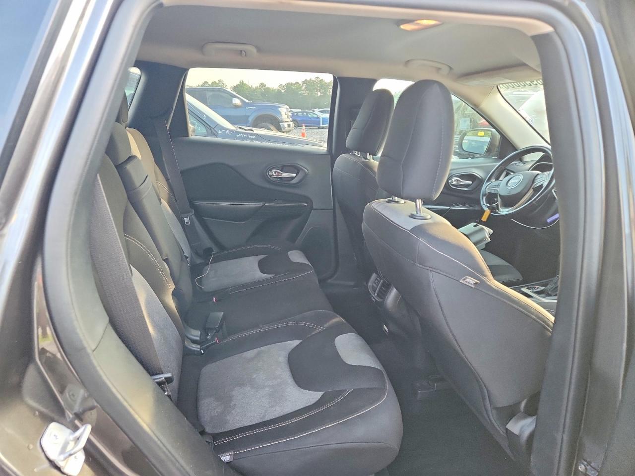 2014 Jeep Cherokee Latitude Charcoal vin: 1C4PJLCB1EW299495
