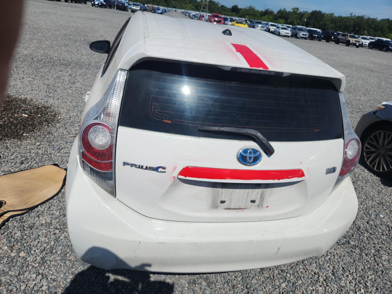 2014 Toyota Prius C Two White vin: JTDKDTB3XE1572717