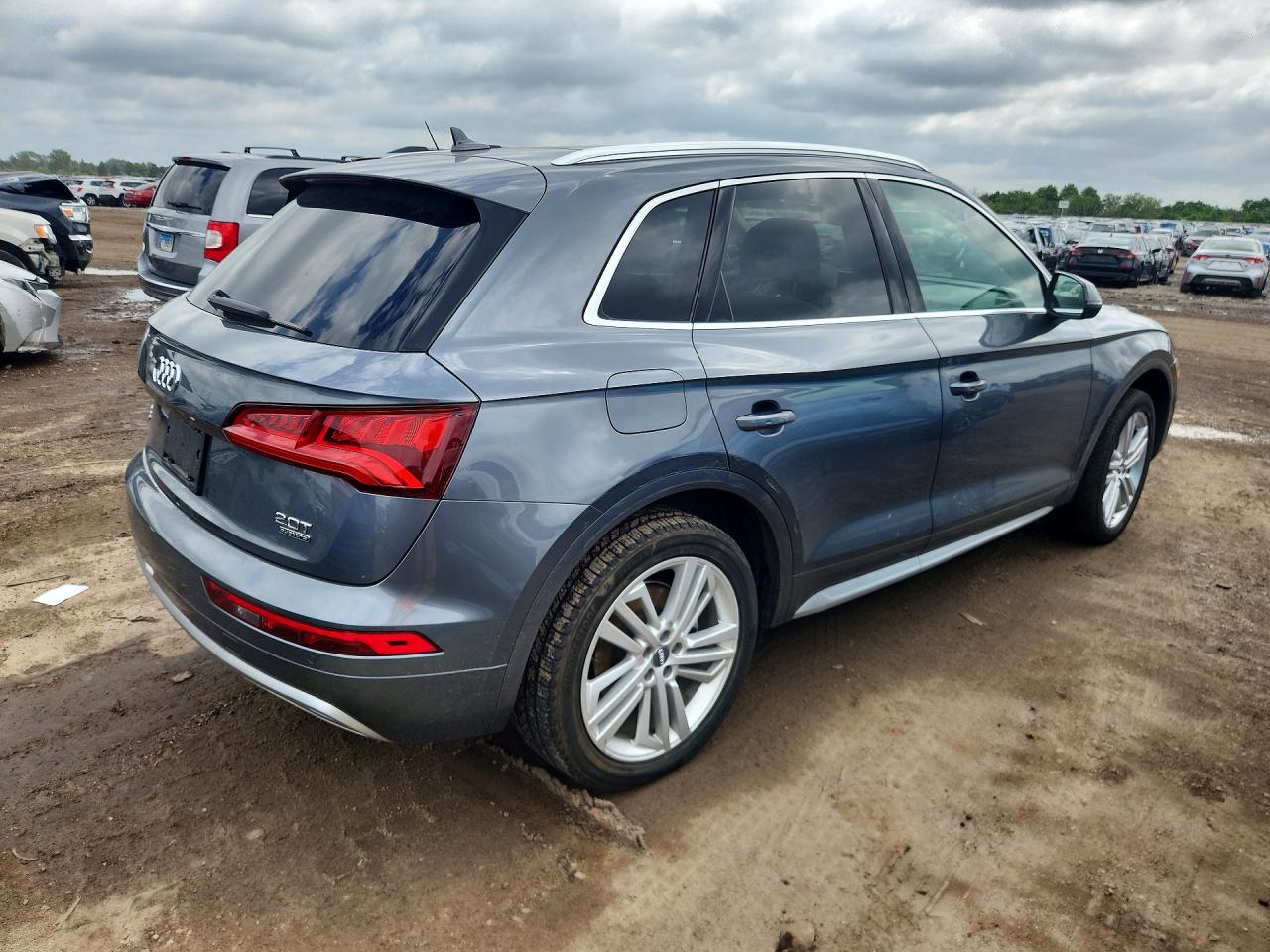 2018 Audi Q5 Premium Plus Серый vin: WA1BNAFY9J2142036