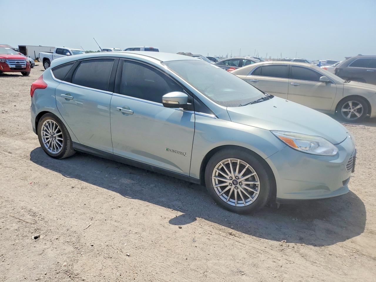 2013 Ford Focus Bev Teal vin: 1FADP3R46DL313083