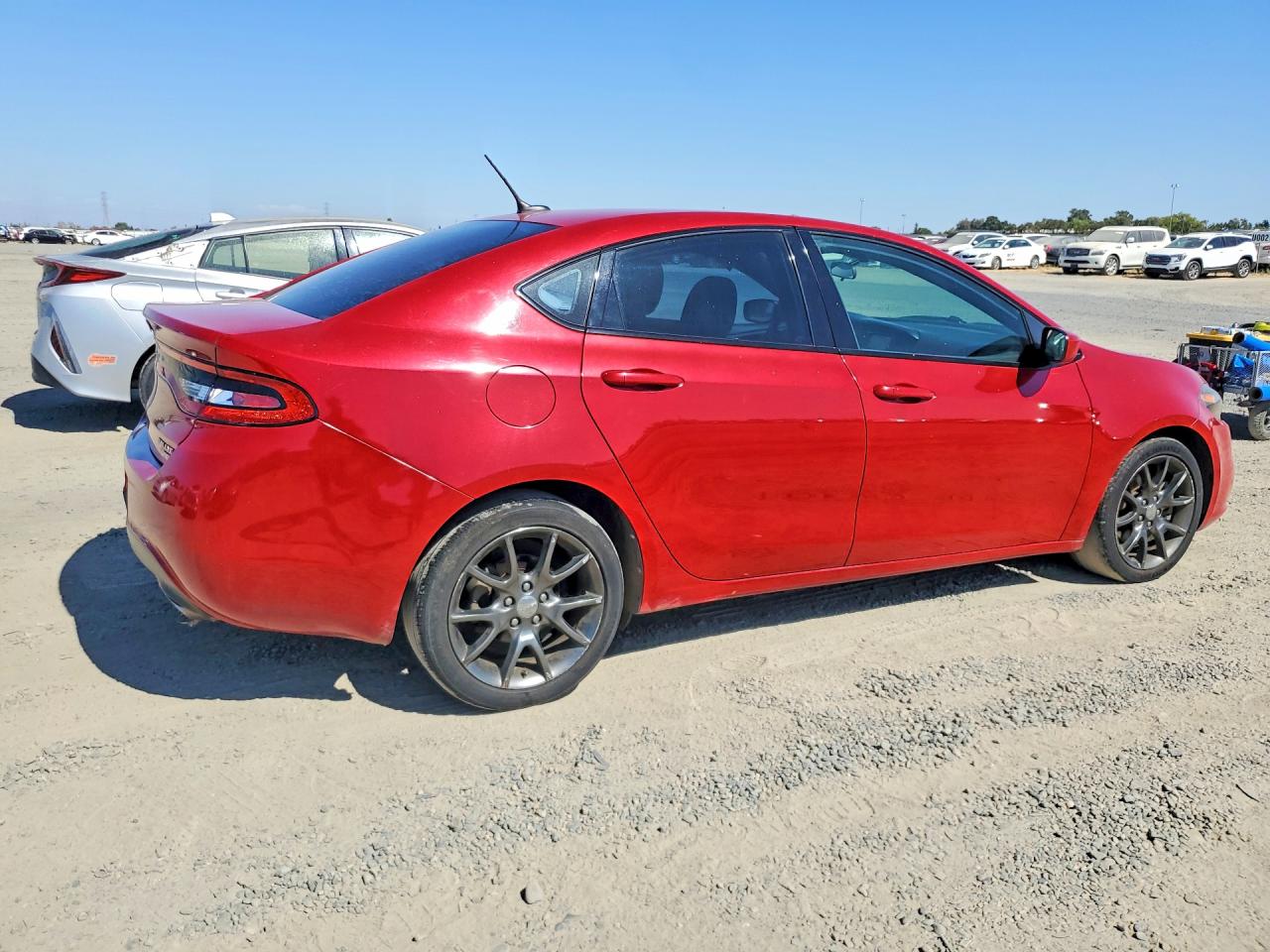 2013 Dodge Dart Sxt Красный vin: 1C3CDFBH2DD135751