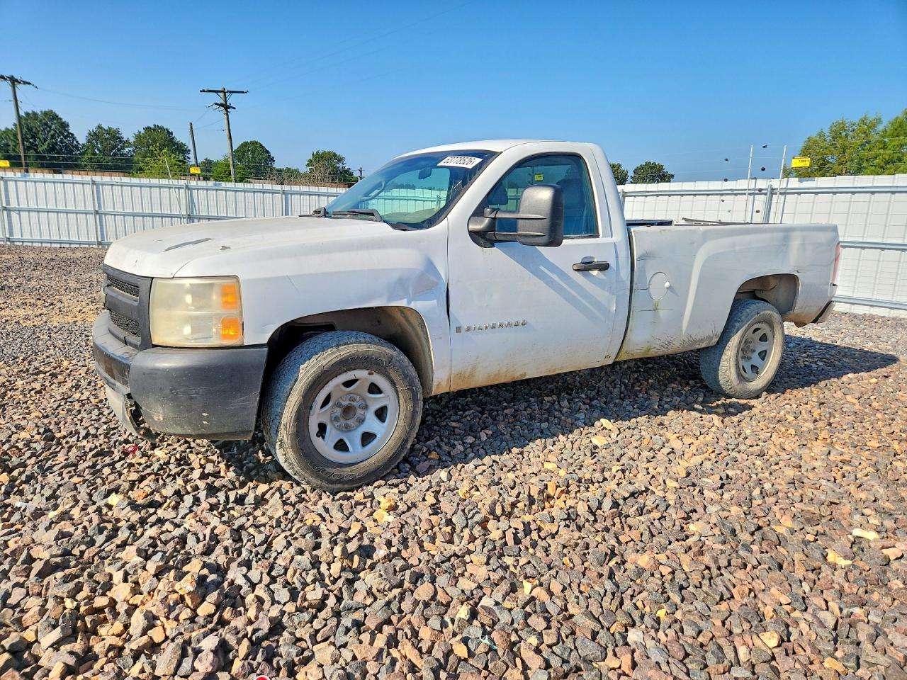 2007 Chevrolet Silverado C1500 Classic White vin: 1GCEC14X17Z632229