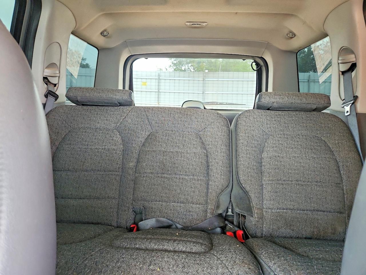 2002 Ford Explorer Xls Silver vin: 1FMZU62E42UB93090