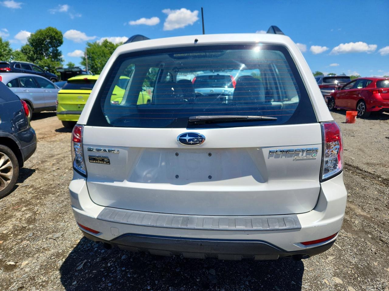 2012 Subaru Forester 2.5x White vin: JF2SHABC0CH439687