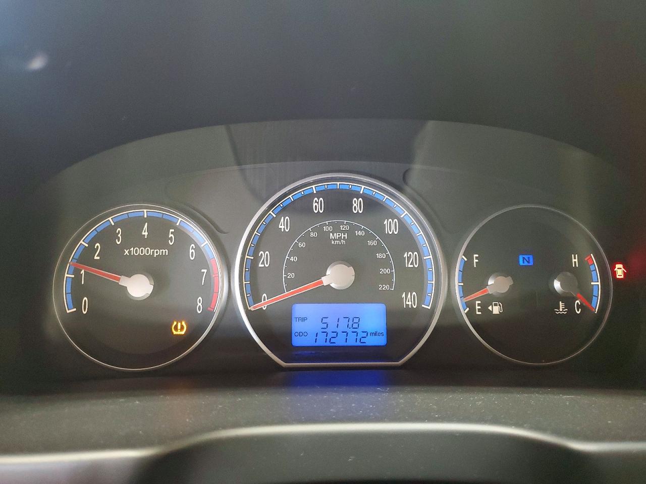 2009 Hyundai Santa Fe Gls White vin: 5NMSG13D69H325354