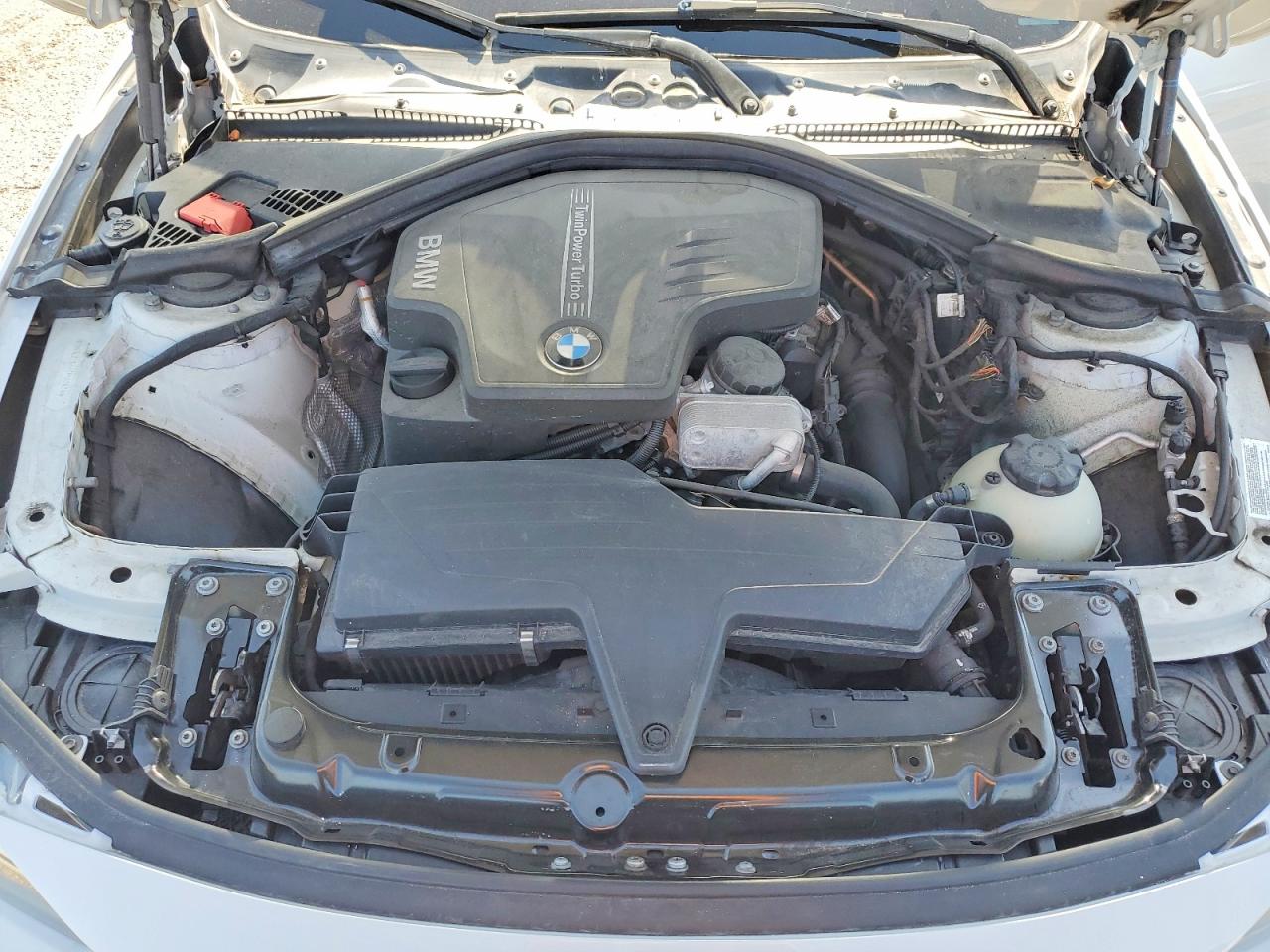 2014 Bmw 320 I Xdrive Белый vin: WBA3C3G55ENS67438