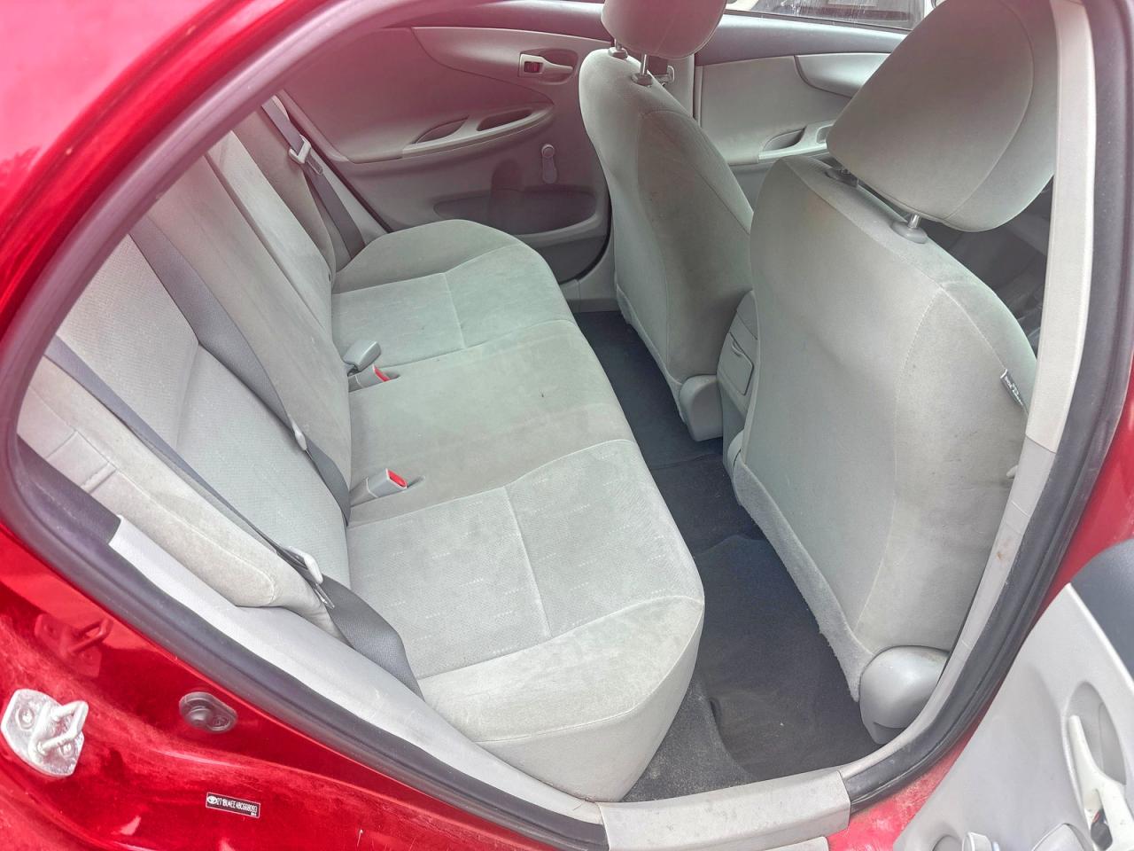 2011 Toyota Corolla Base Burgundy vin: 2T1BU4EE4BC668093