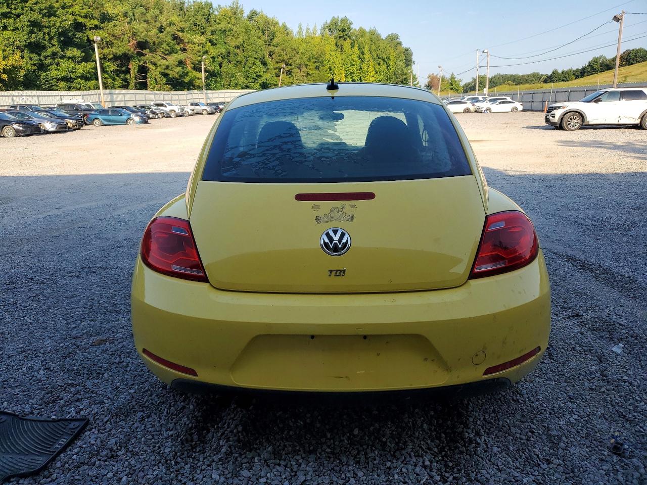 2013 Volkswagen Beetle Yellow vin: 3VWJL7AT8DM685474