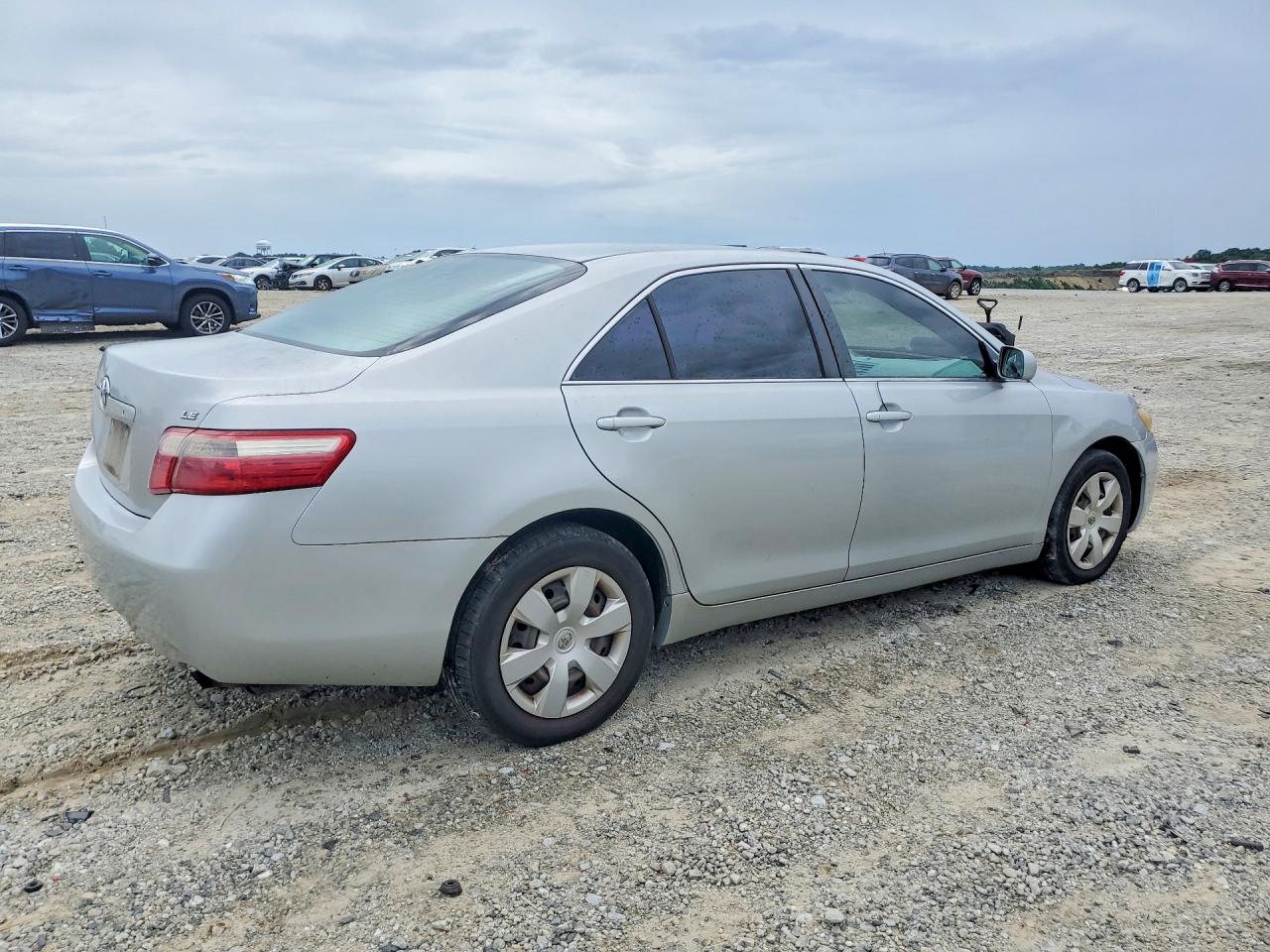 2007 Toyota Camry Le Silver vin: 4T1BE46K87U652745
