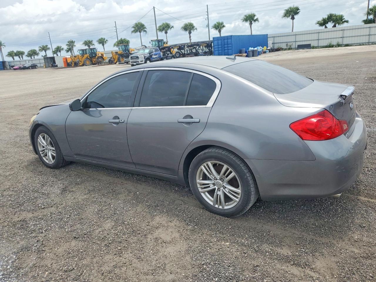 2015 Infiniti Q40 Base Gray vin: JN1CV6AR4FM520656