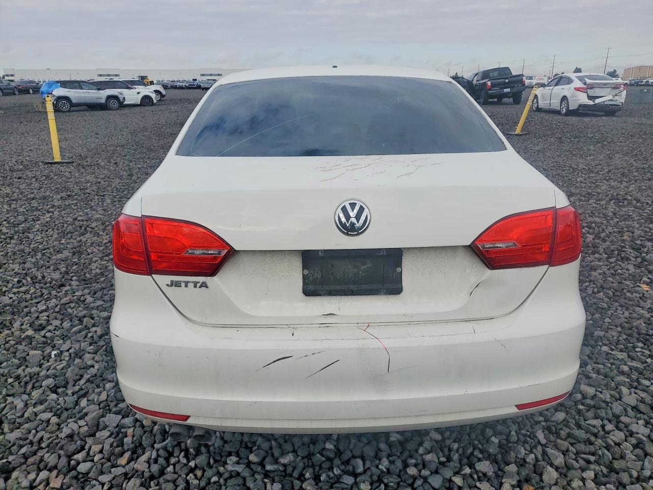 2012 Volkswagen Jetta Base White vin: 3VW2K7AJ3CM467320