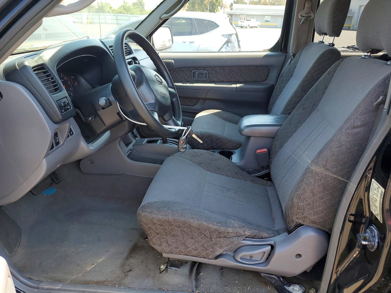 2001 Nissan Xterra Xe-v6 Black vin: 5N1ED28T81C520141