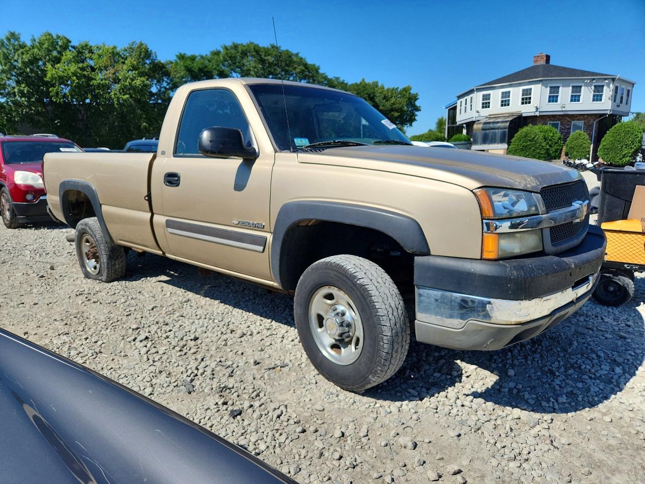 2004 Chevrolet Silverado C2500 Heavy Duty Brown vin: 1GCHC24U84E229179