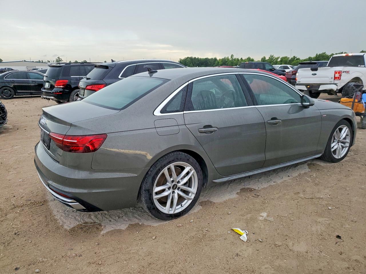 2023 Audi A4 Premium Plus 45 Серый vin: WAUEAAF47PN002146
