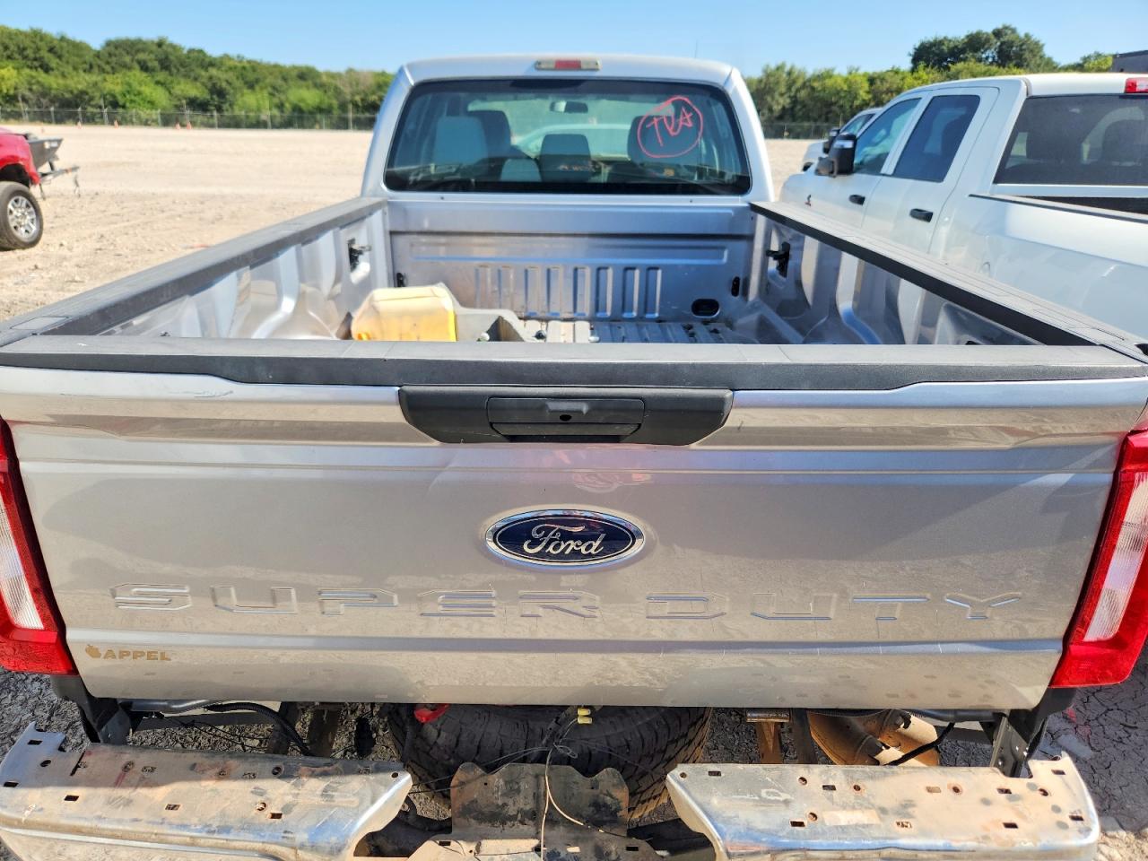 2013 Ford F350 Super Duty Silver vin: 1FT8W3DT3DEA09422
