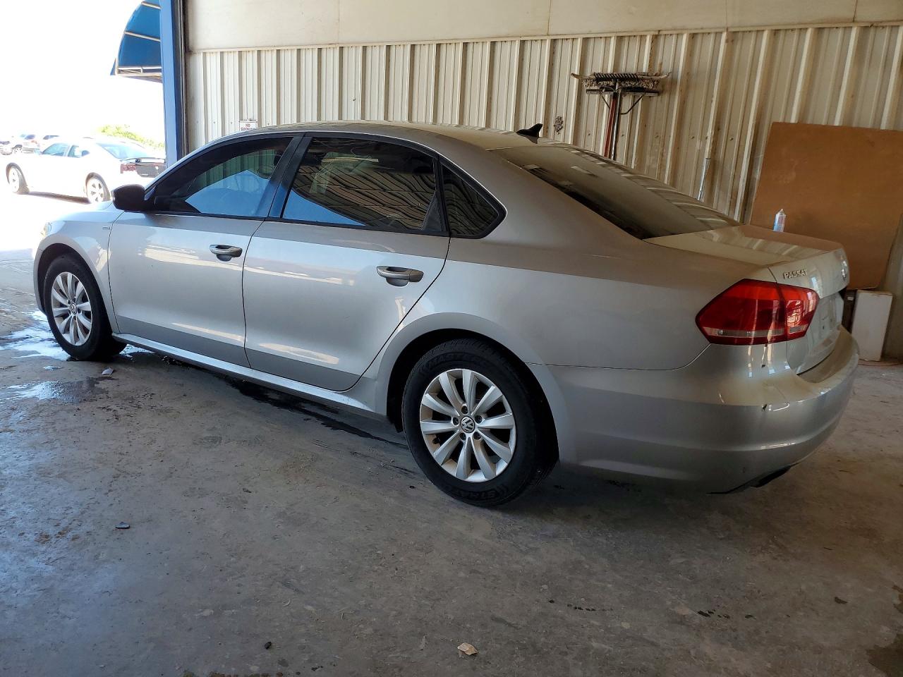 2014 Volkswagen Passat S Silver vin: 1VWAT7A38EC063928