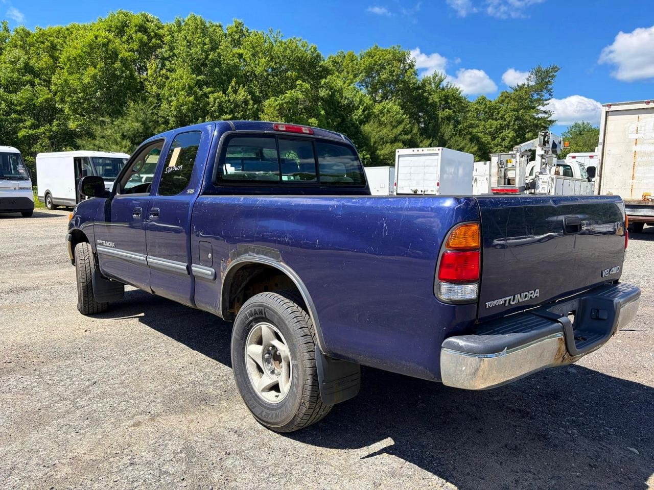 2000 Toyota Tundra Sr5 Blue vin: 5TBBT4410YS034872