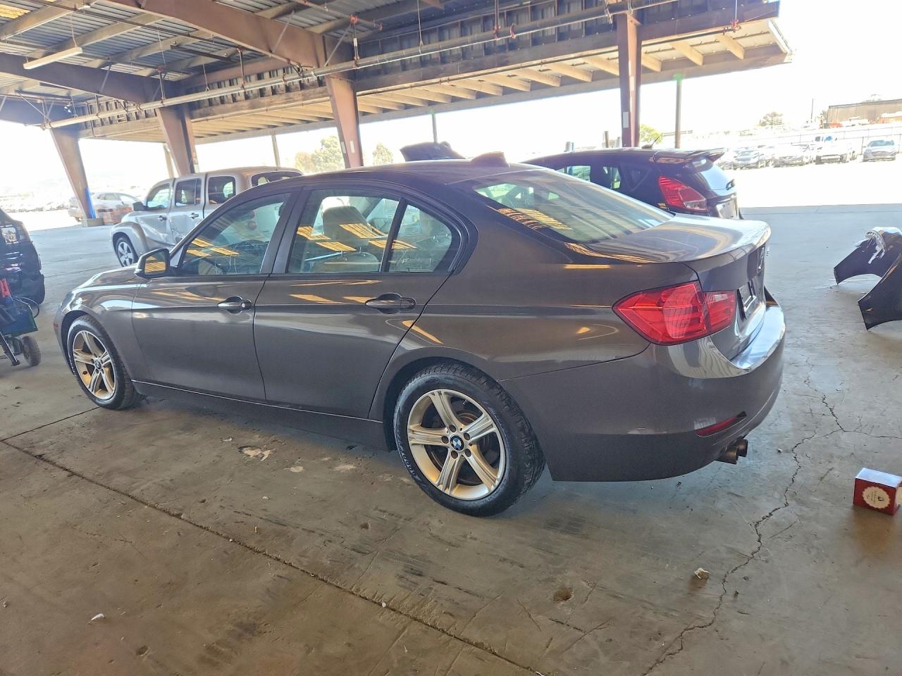 2013 Bmw 328 I Sulev Brown vin: WBA3C1C51DF439399