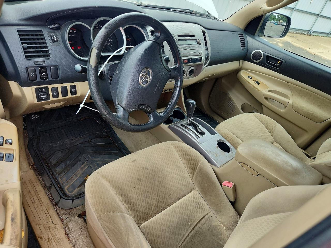 2011 Toyota Tacoma V6 White vin: 5TFUU4ENXBX002852