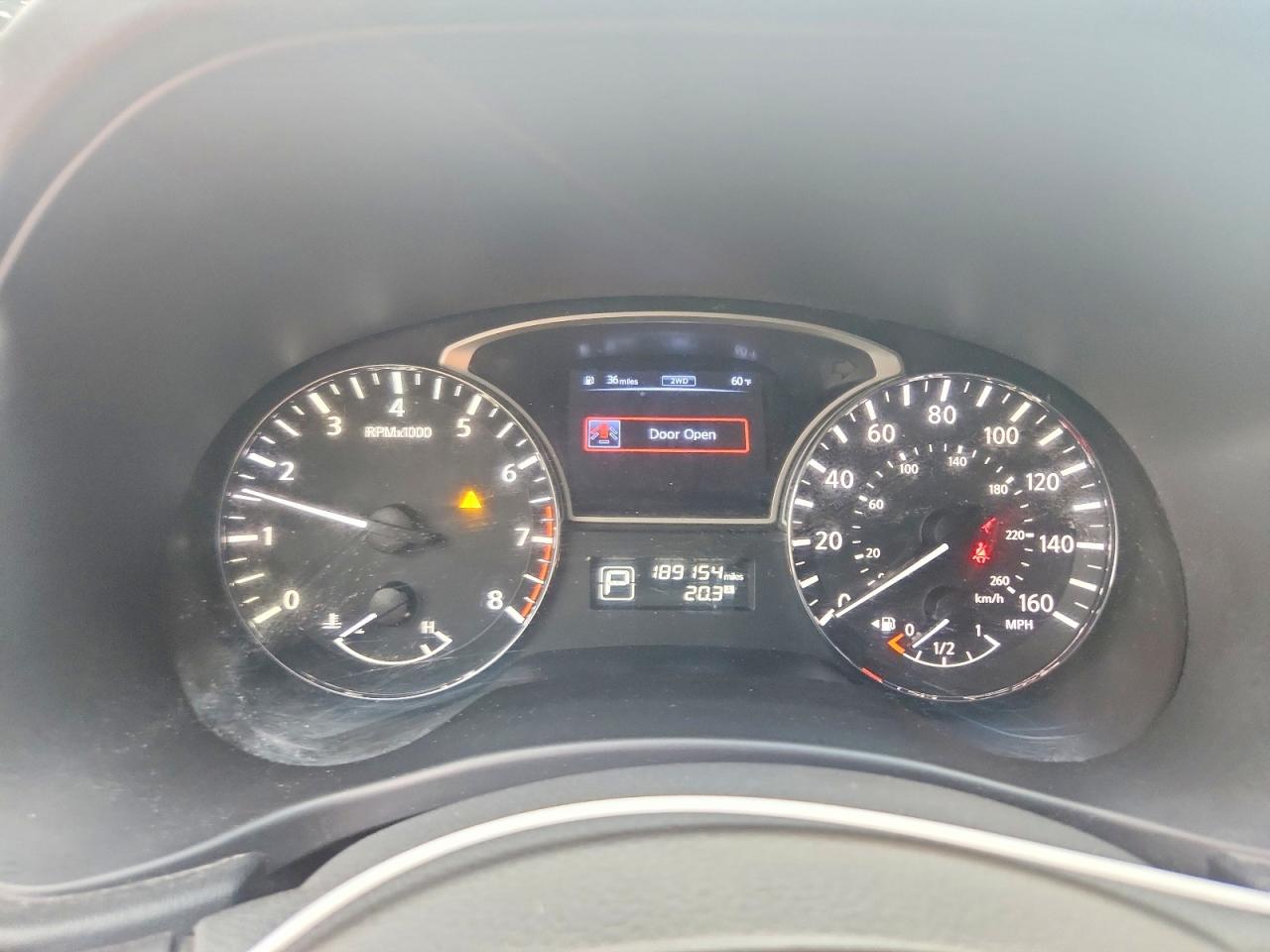 2014 Nissan Pathfinder Sv White vin: 5N1AR2MM0EC688294