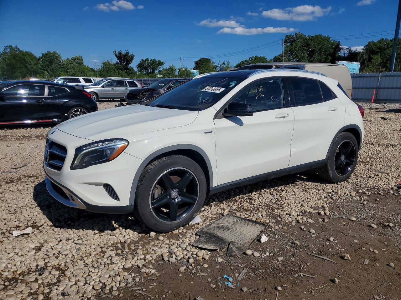 2015 Mercedes-benz Gla 250 4matic White vin: WDCTG4GB1FJ038339