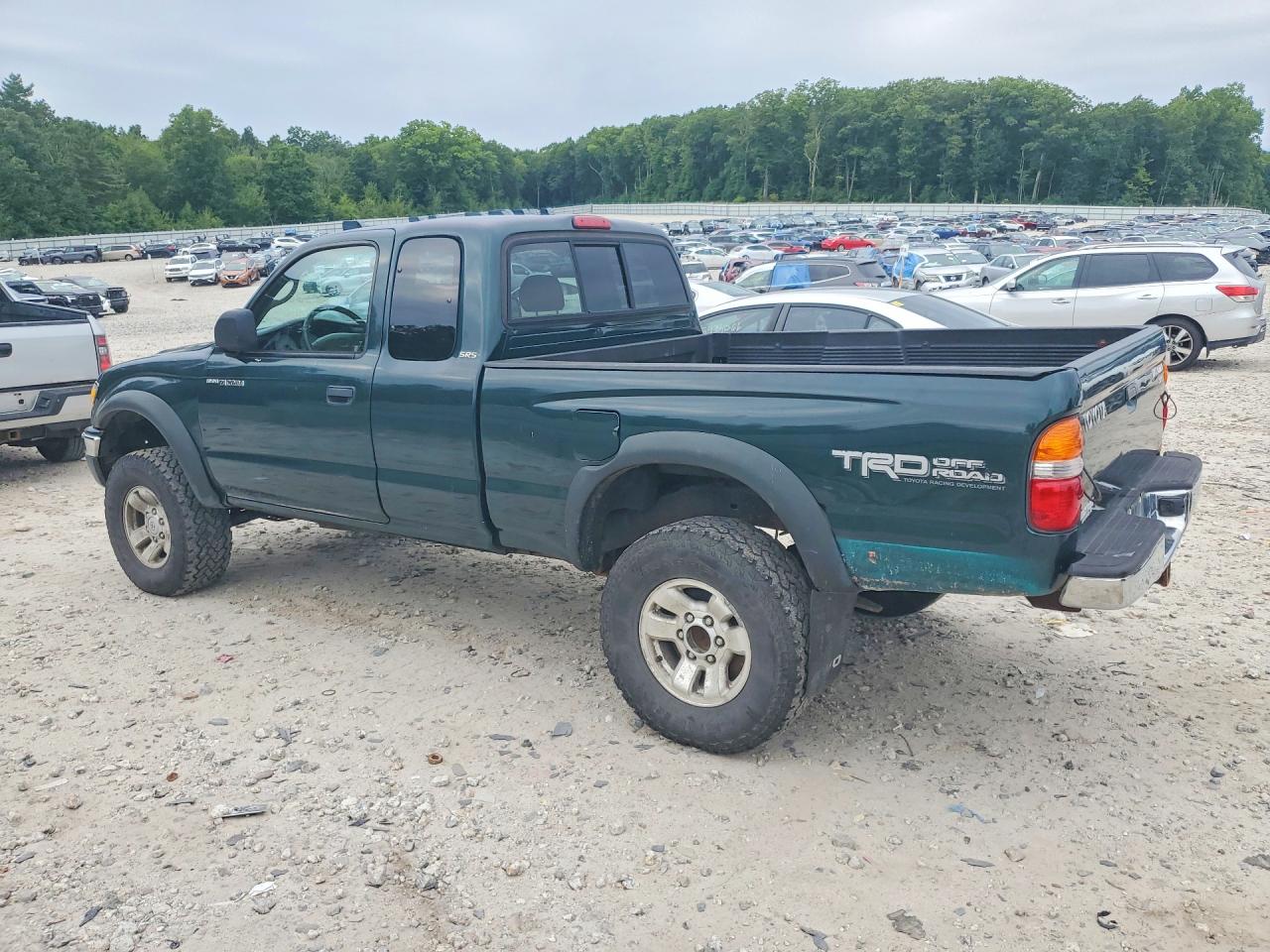 2002 Toyota Tacoma Base Green vin: 5TEWM72N82Z019432