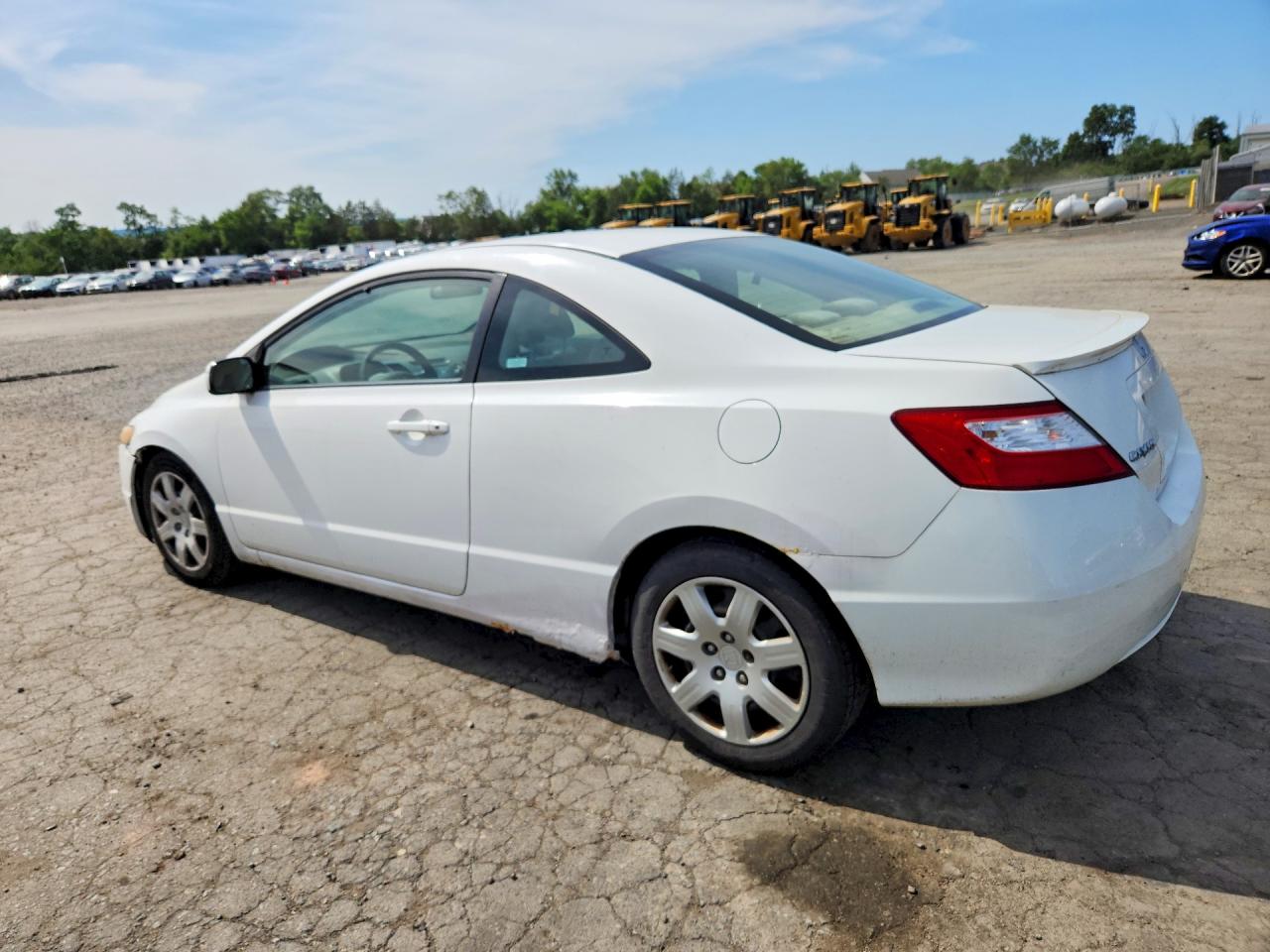 2007 Honda Civic Lx White vin: 2HGFG12647H532131