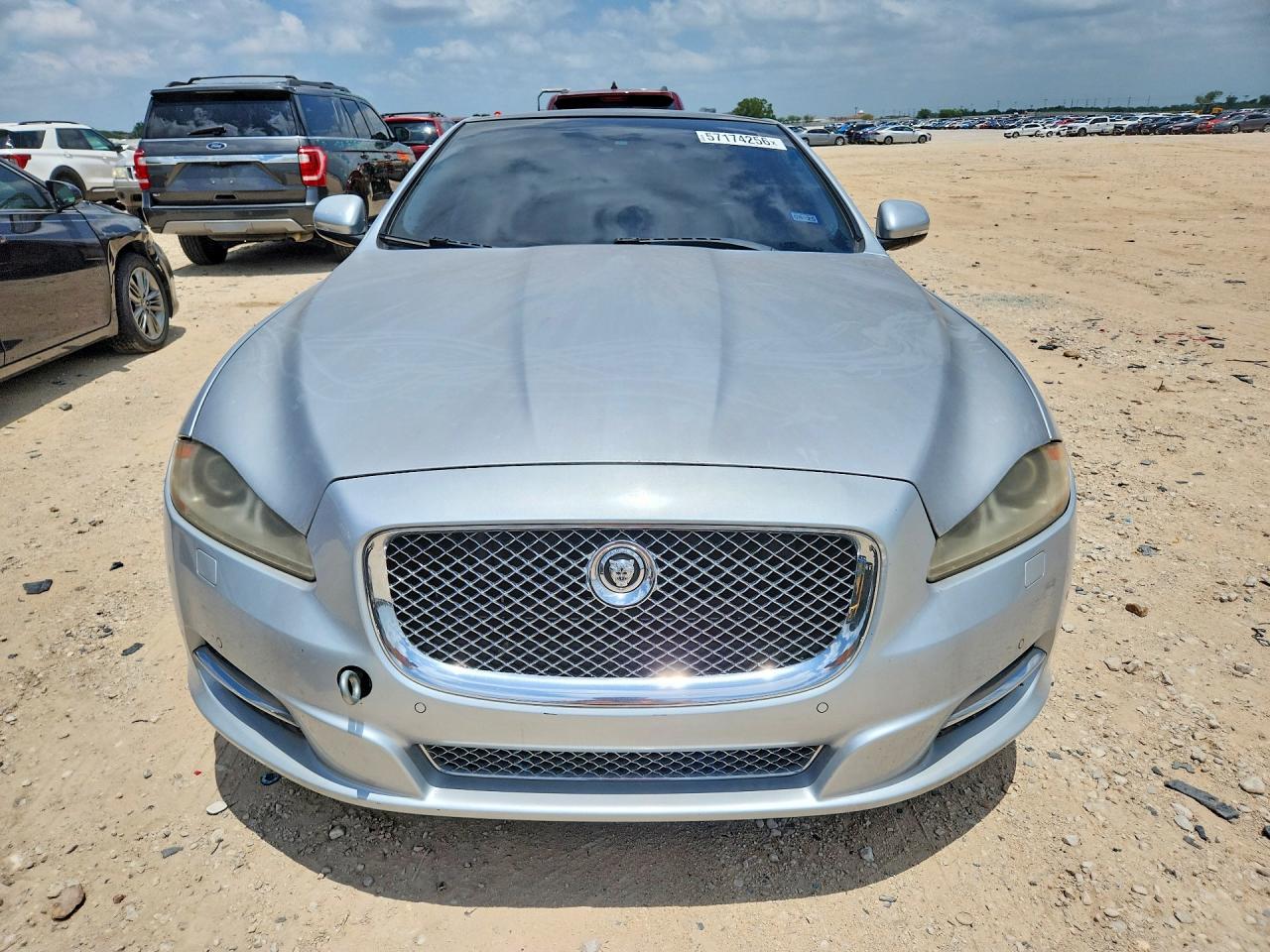 2011 Jaguar Xj Silver vin: SAJWA1CB7BLV21746