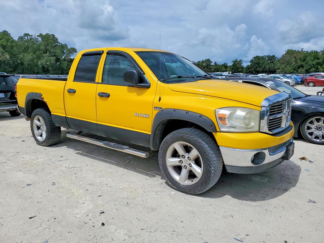 2008 Dodge Ram 1500 St Желтый vin: 1D7HU18218S528025
