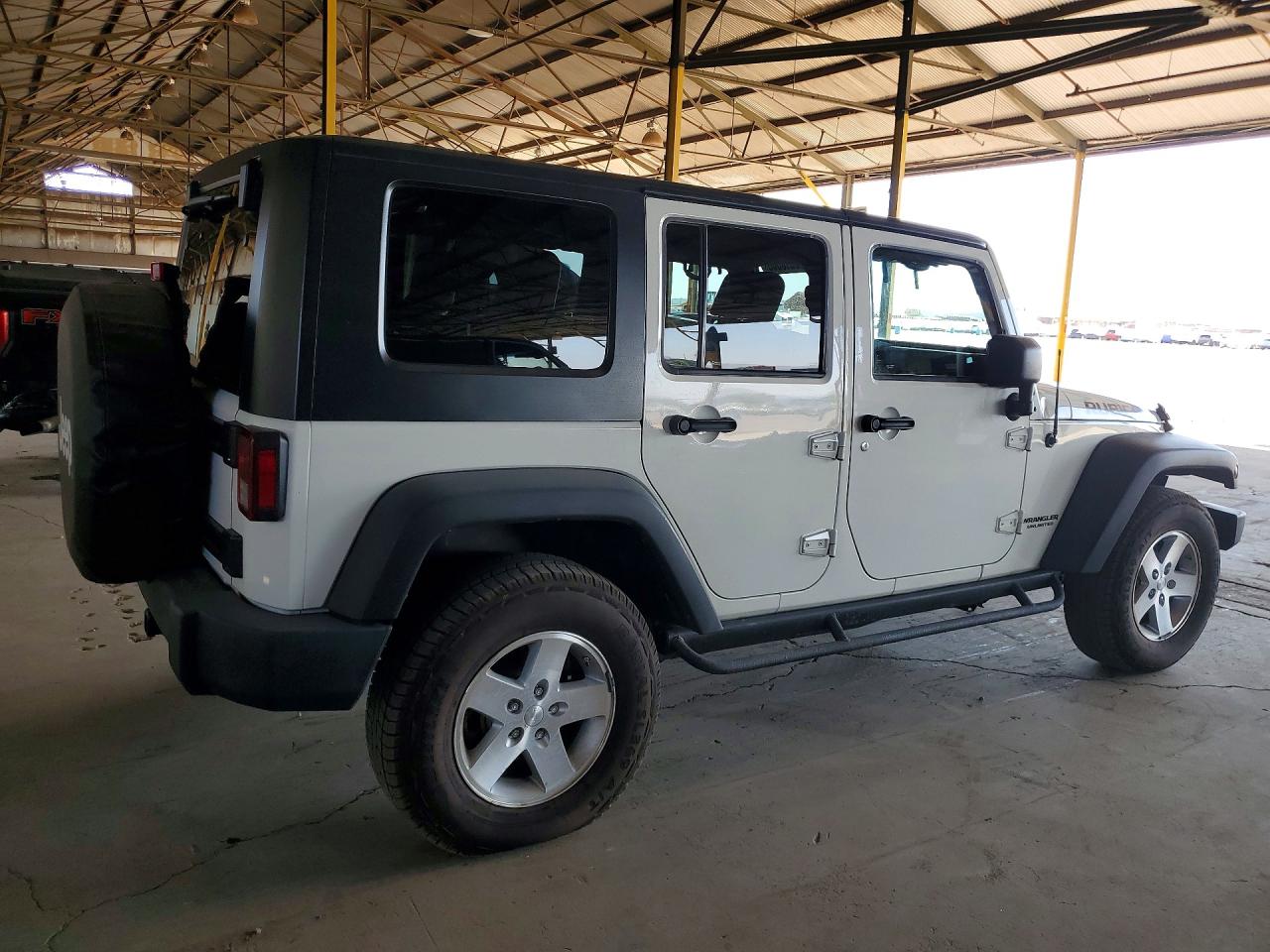 2010 Jeep Wrangler Unlimited Rubicon White vin: 1J4BA6H13AL101856