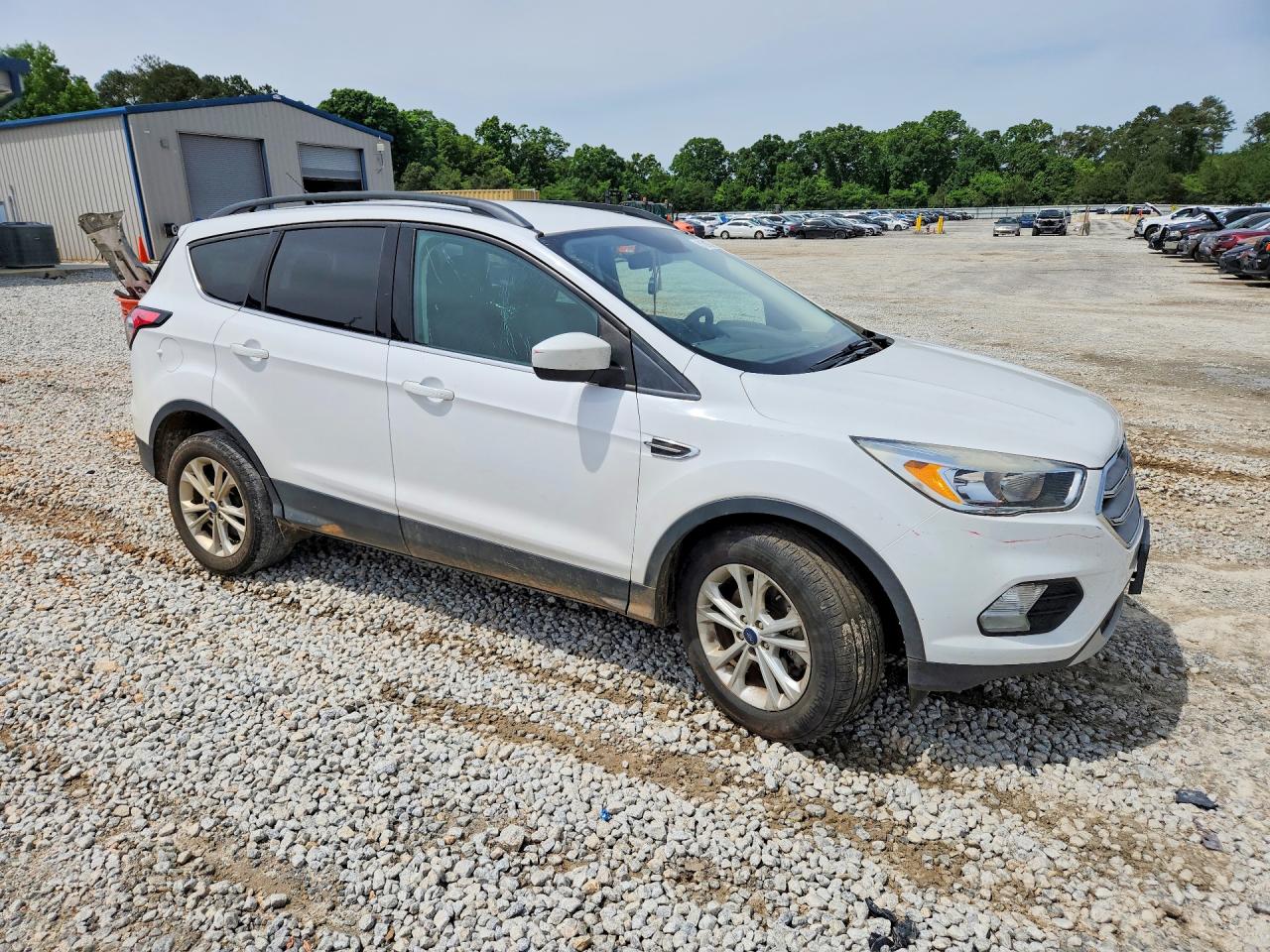2018 Ford Escape Se White vin: 1FMCU9GD7JUC49237