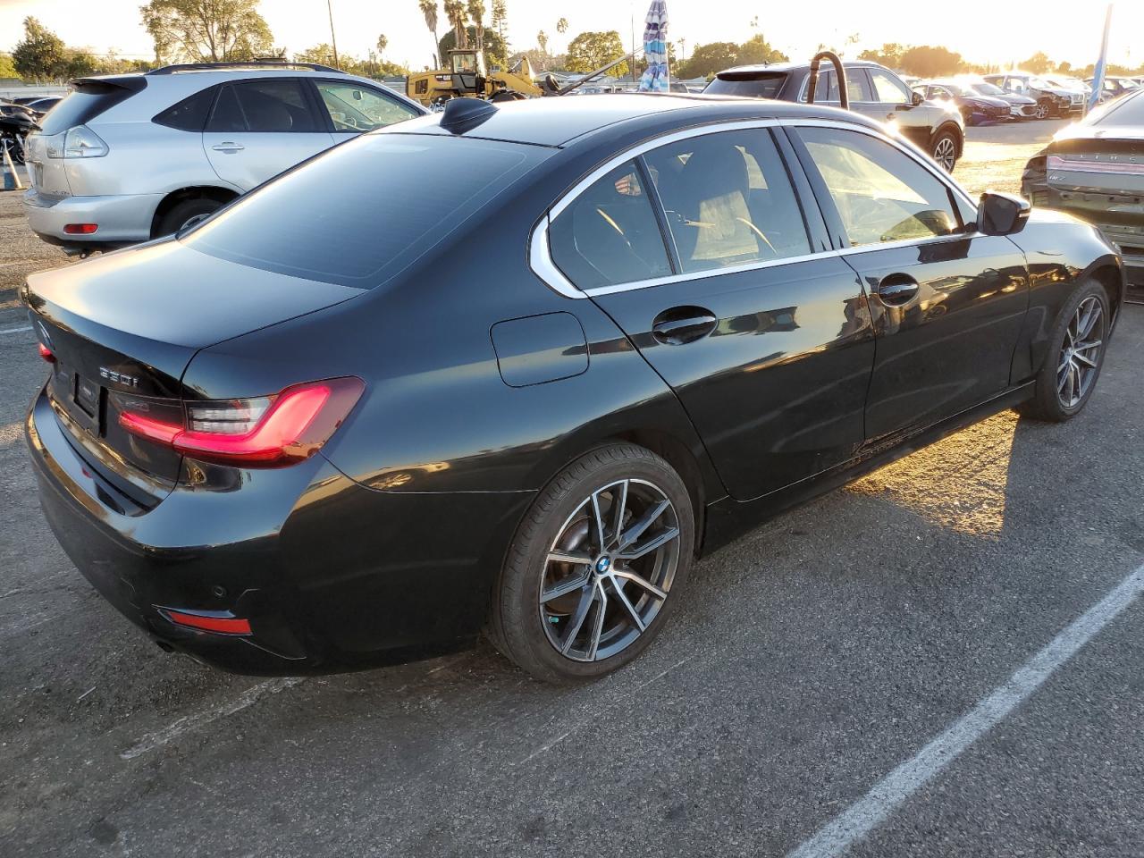 2022 Bmw 330i    Black vin: 3MW5R1J04N8C27833