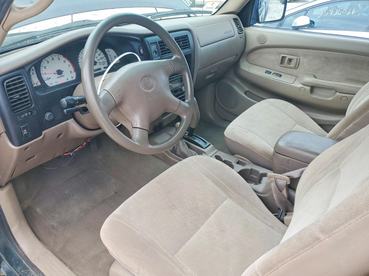 2002 Toyota Tacoma Base Green vin: 5TEWM72N82Z019432