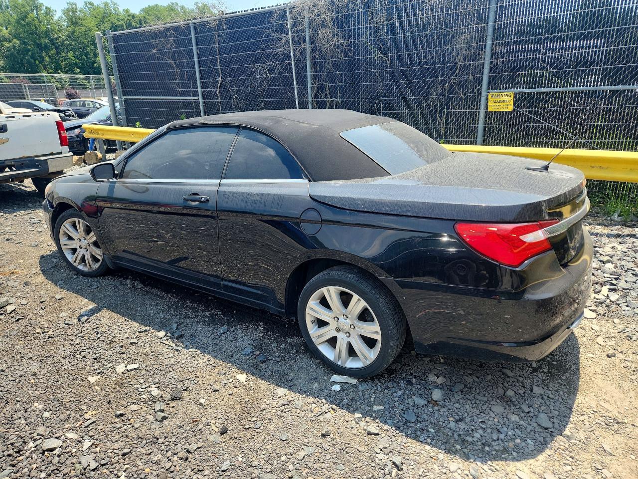 2012 Chrysler 200 Touring Черный vin: 1C3BCBEB1CN121668