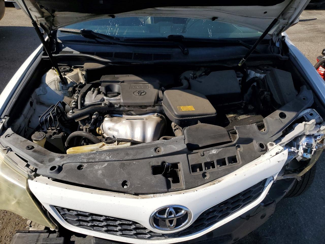 2014 Toyota Camry Se White vin: 4T1BF1FK1EU777305