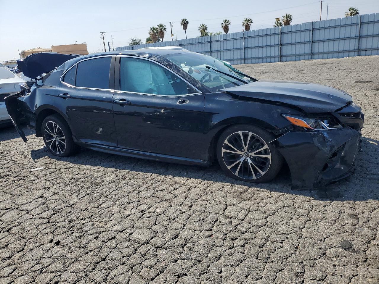 2019 Toyota Camry Se Черный vin: 4T1B11HK2KU776204