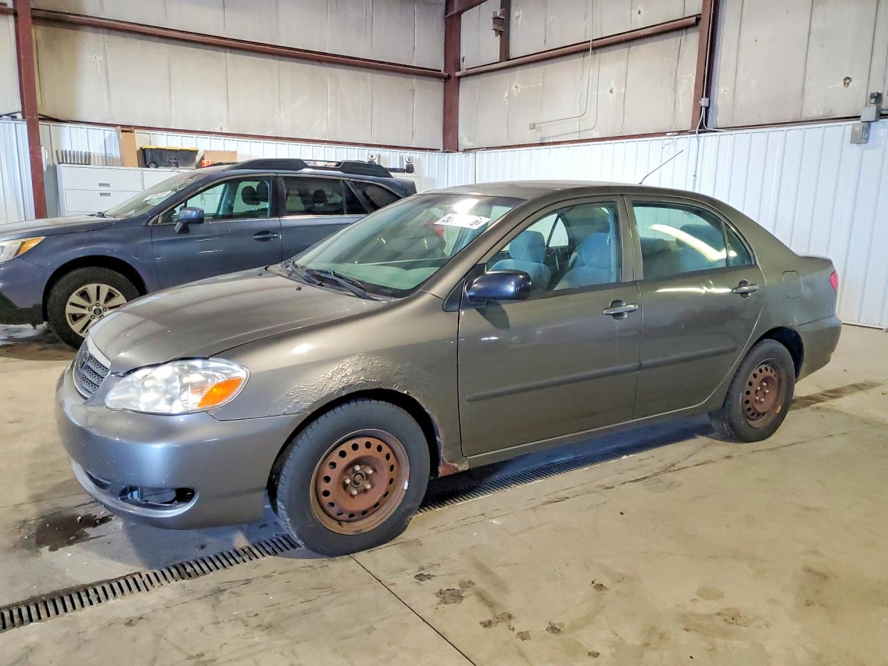 2005 Toyota Corolla Ce Серый vin: 1NXBR32E65Z434248