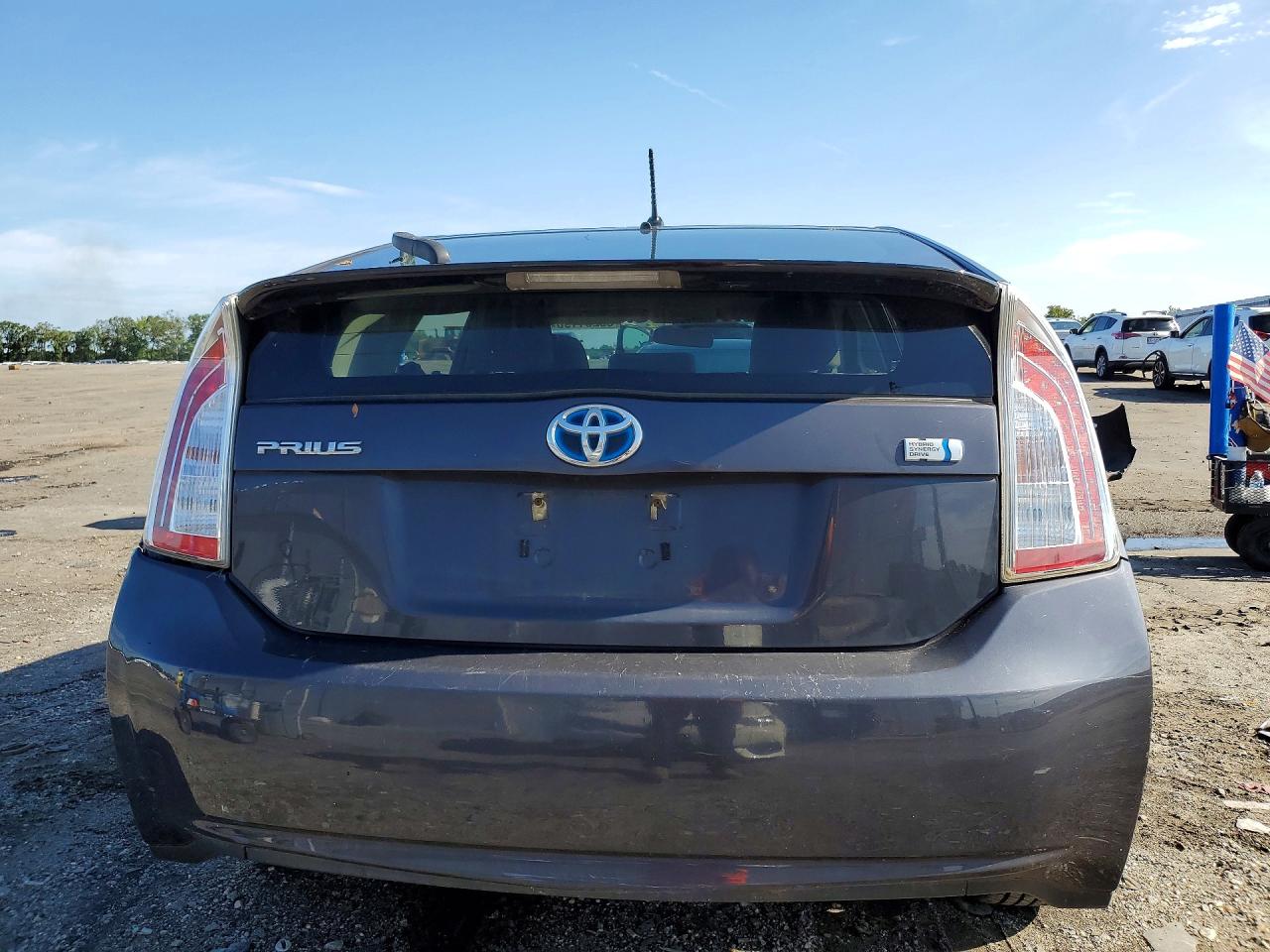 2013 Toyota Prius Two Gray vin: JTDKN3DU3D5574688