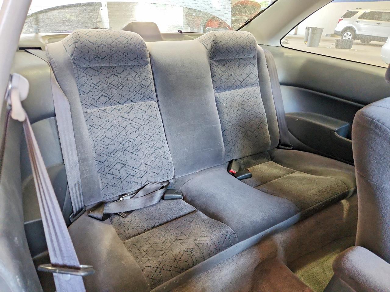 2000 Honda Civic Hx Silver vin: 1HGEJ7221YL124462