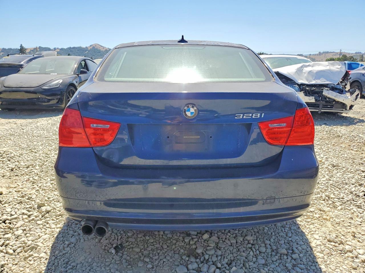 2011 Bmw 328 I Blue vin: WBAPH7C50BE679827
