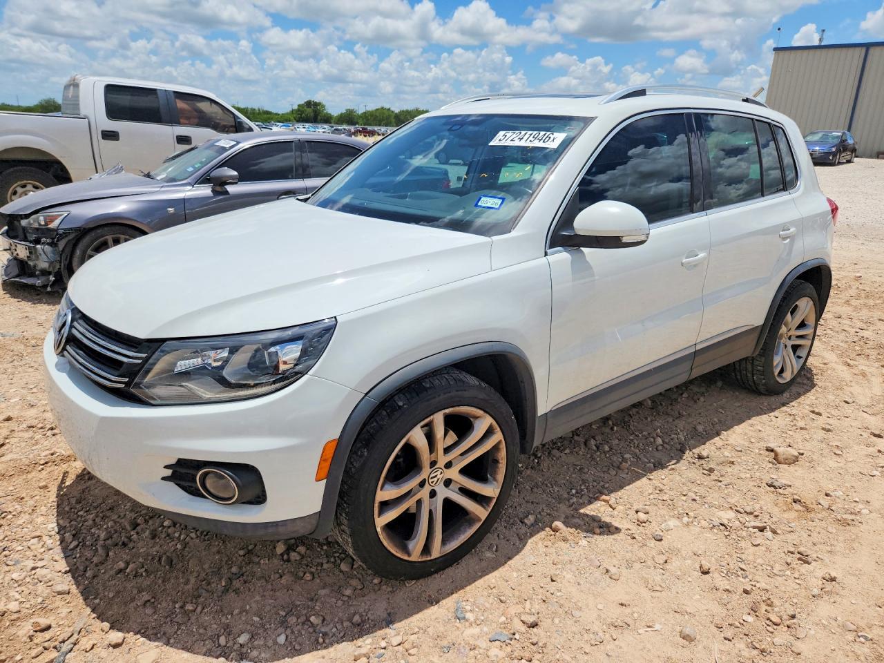 2016 Volkswagen Tiguan S White vin: WVGAV7AX4GW516925