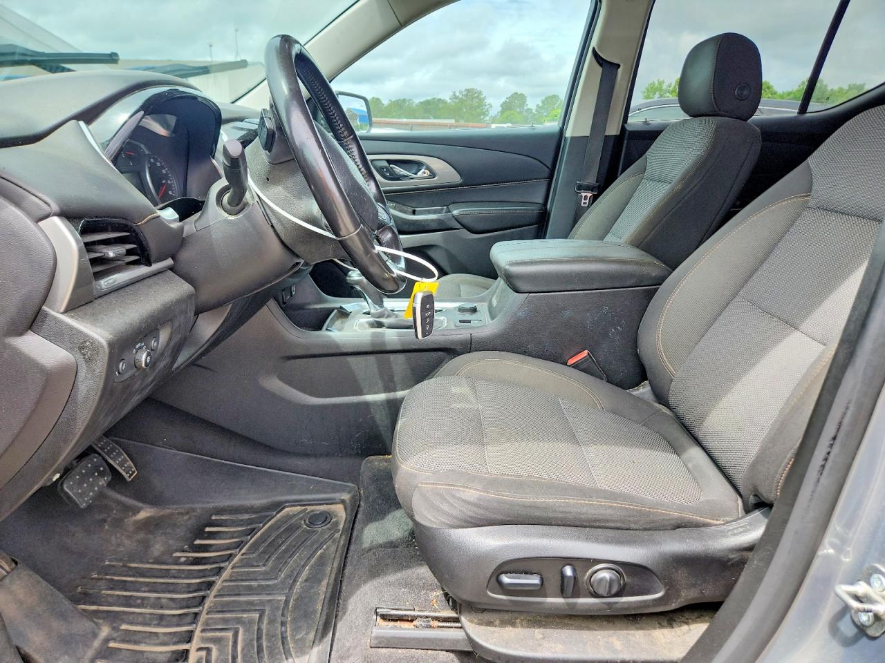2018 Chevrolet Traverse Lt Tan vin: 1GNERGKW4JJ267215
