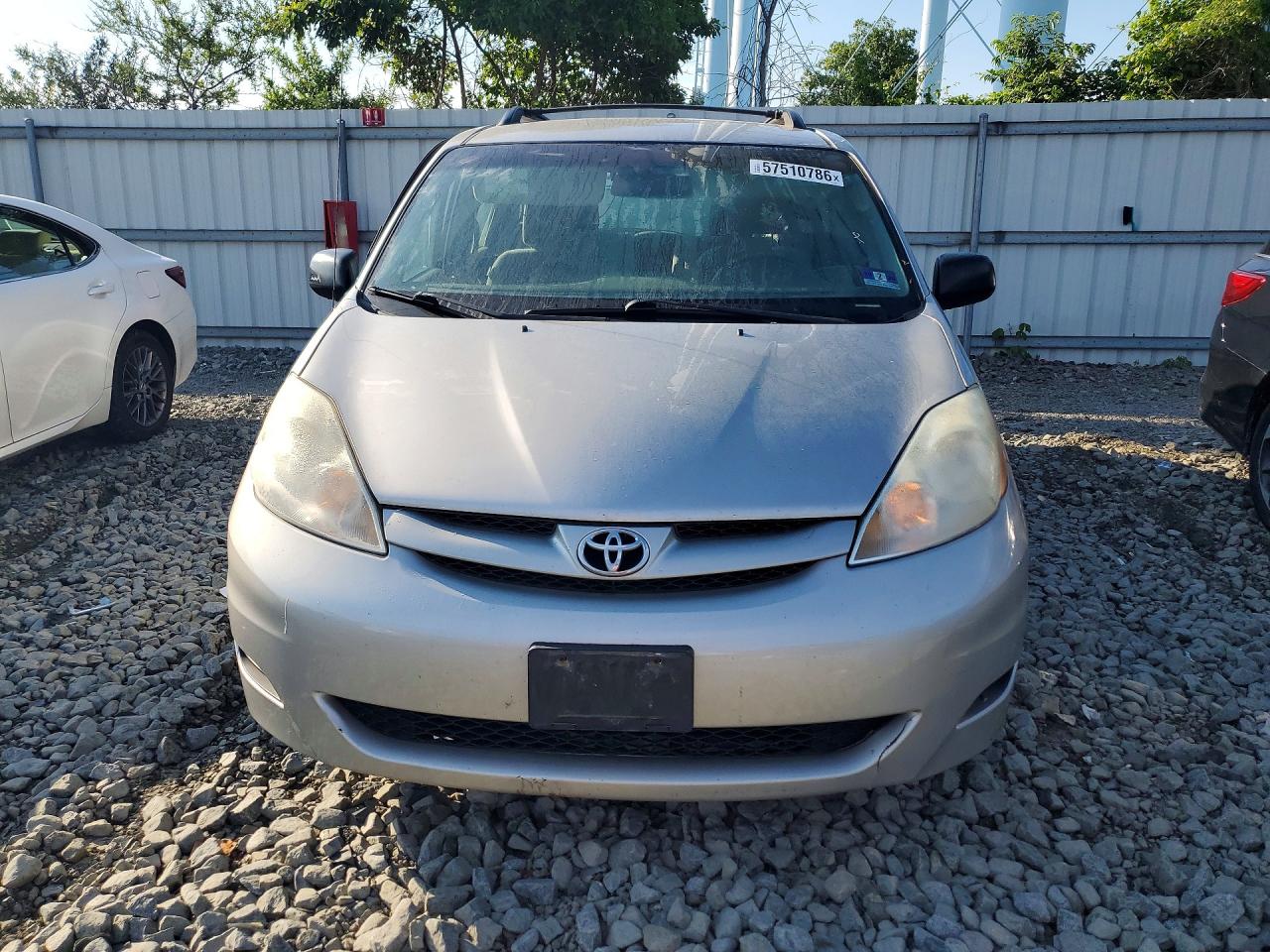 2009 Toyota Sienna Ce 7-passenger Серебряный vin: 5TDZK23C69S280617