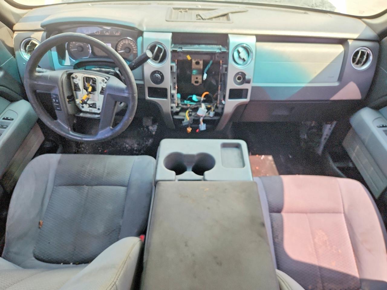 2011 Ford F150 Super Cab White vin: 1FTFX1EF1BFB18907