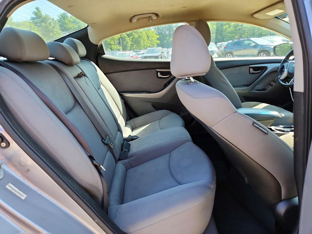 2012 Hyundai Elantra Gls Gray vin: KMHDH4AE0CU256790