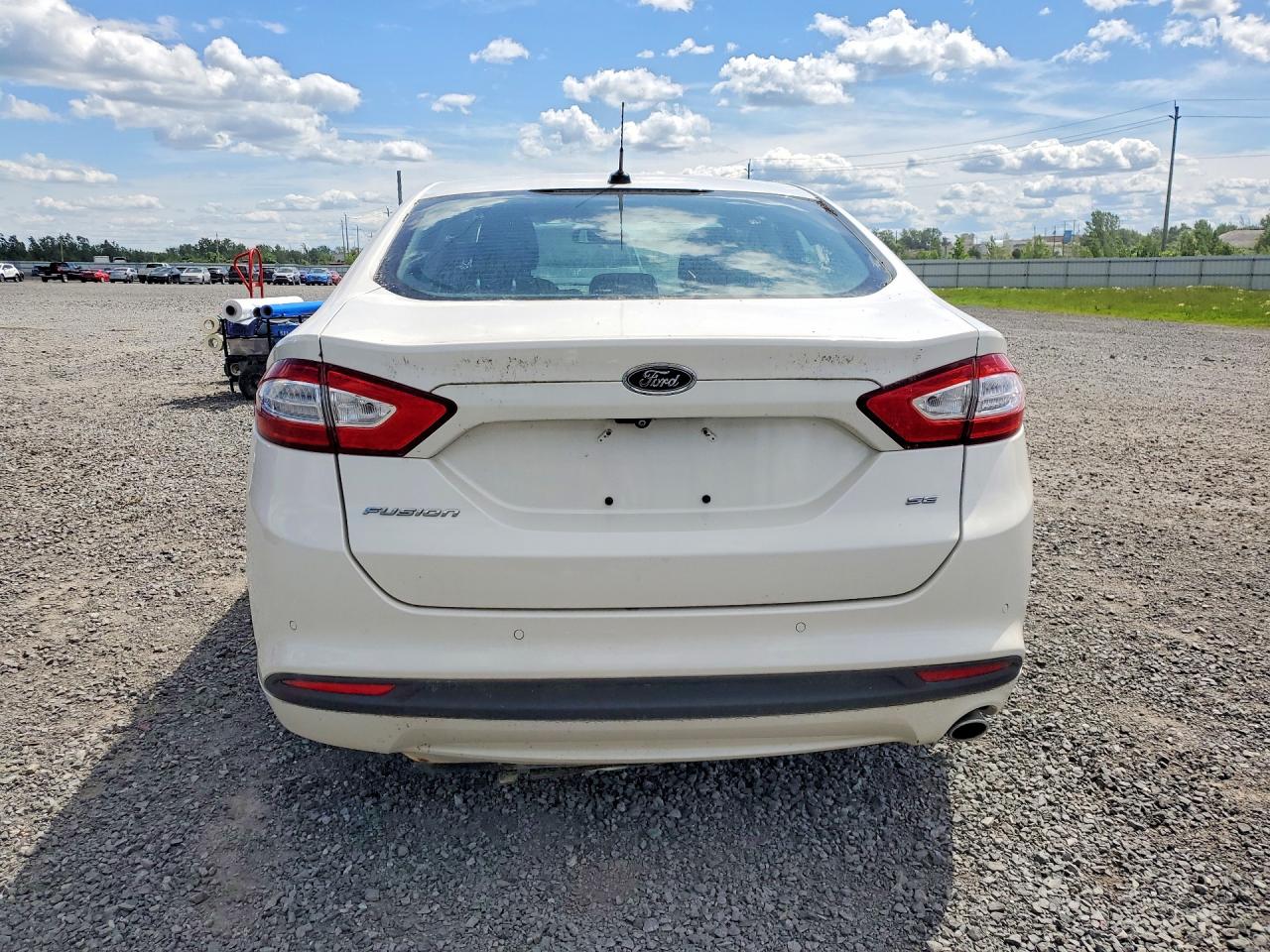2015 Ford Fusion Se White vin: 1FA6P0H75F5124886